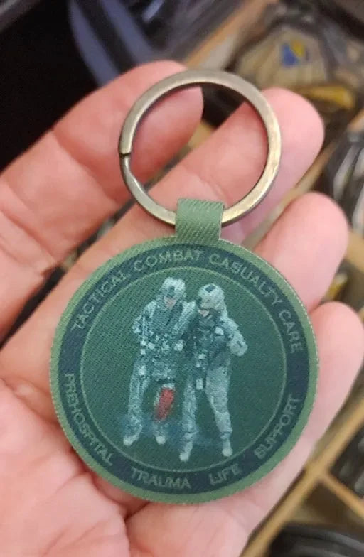 TCCC KEY-CHAIN PATCH “LOW VISIBILITY” ΚΗΑΚΙ - PVCPATCHWORLD.STORE