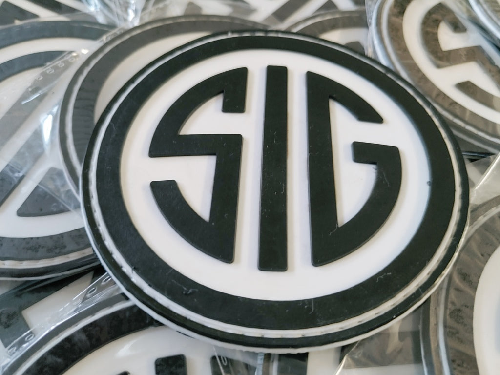 SIG Sauer 2D PVC PATCHES - BLACK/WHITE