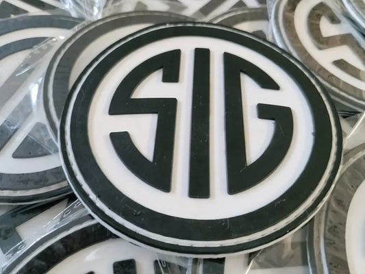 SIG Sauer 2D PVC PATCHES - BLACK/WHITE - PVCPATCHWORLD.STORE